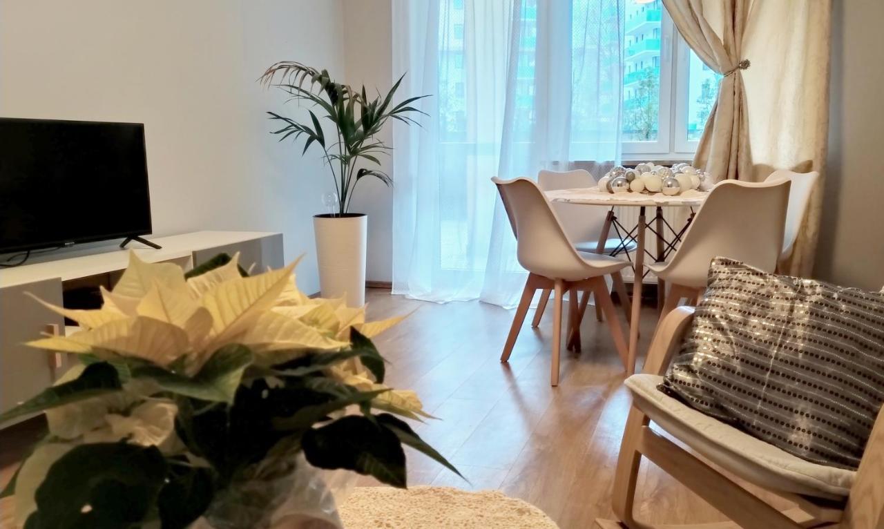 Cystersow Park Apartment Krakow Luaran gambar